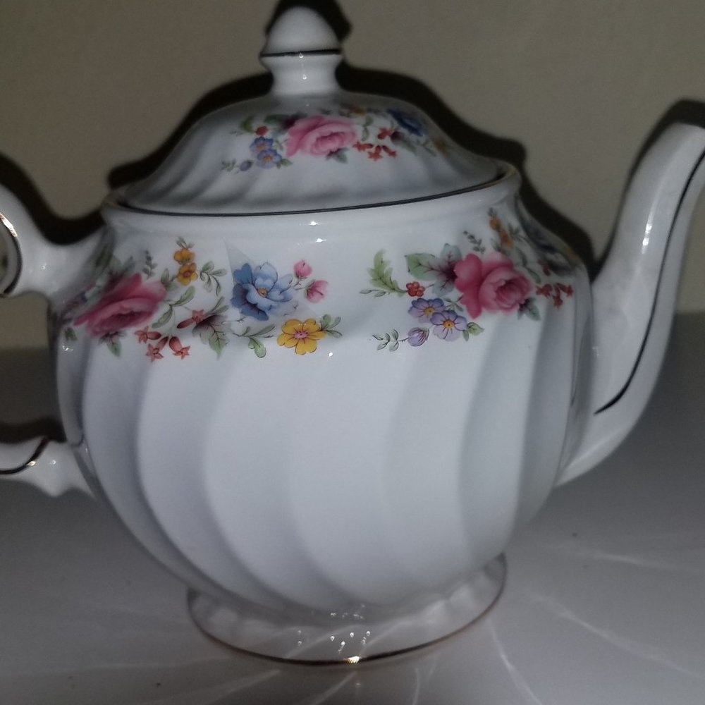Windsor teapot